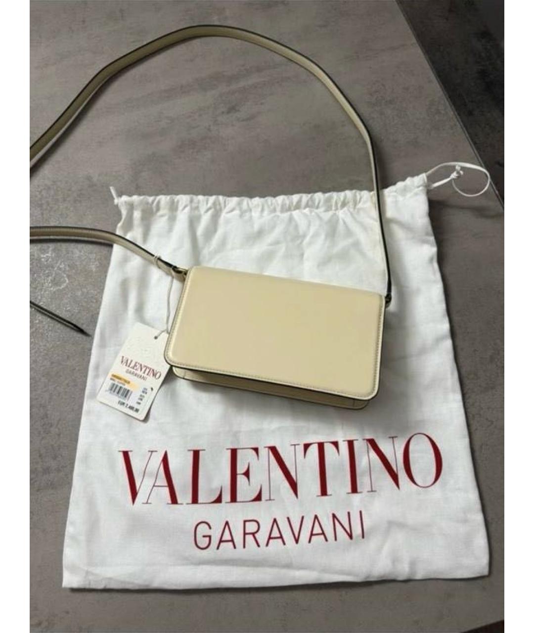 VALENTINO Бежевая кожаная сумка через плечо, фото 3