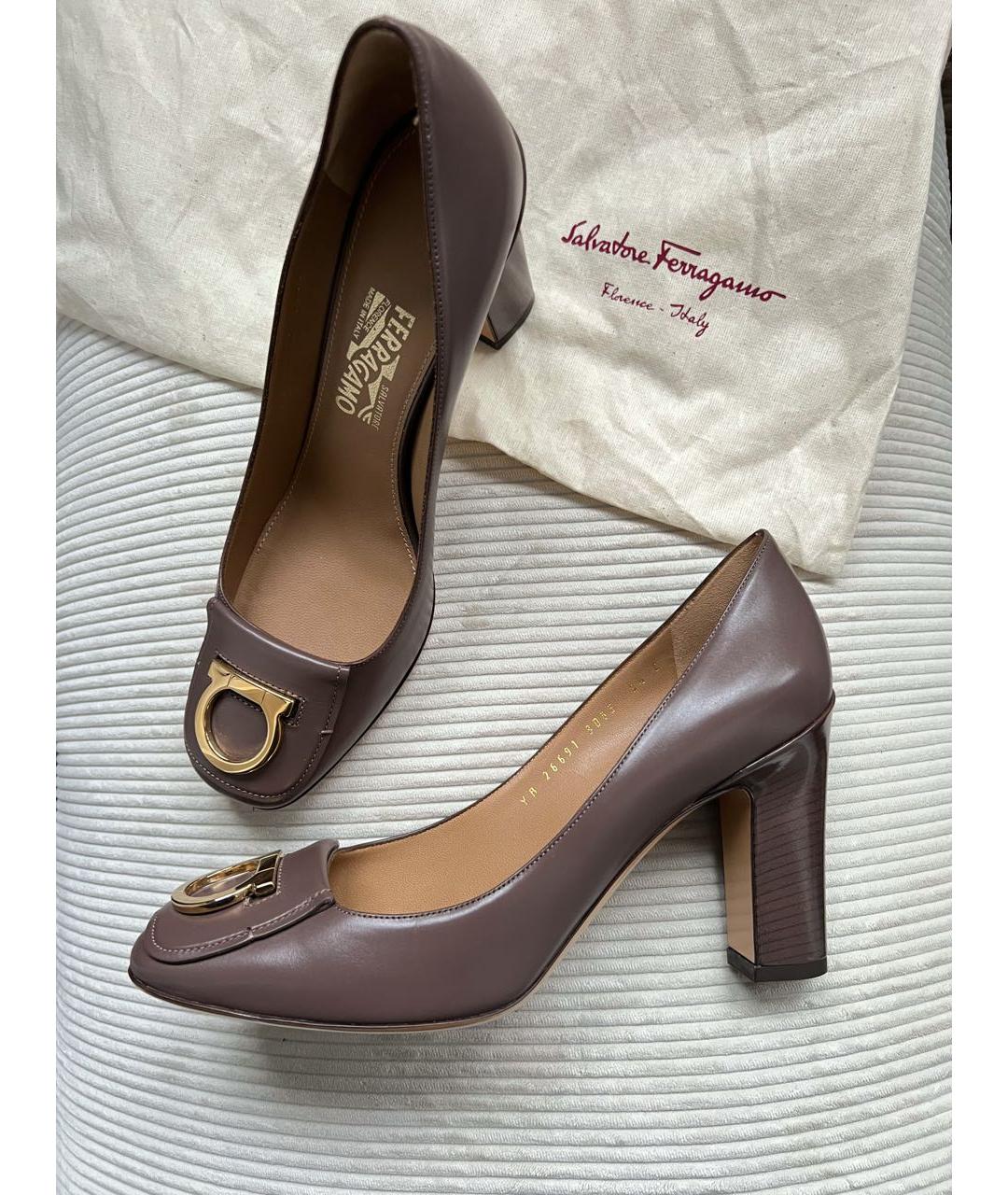FERRAGAMO Бежевые кожаные туфли, фото 2