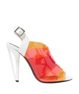 FENDI Босоножки