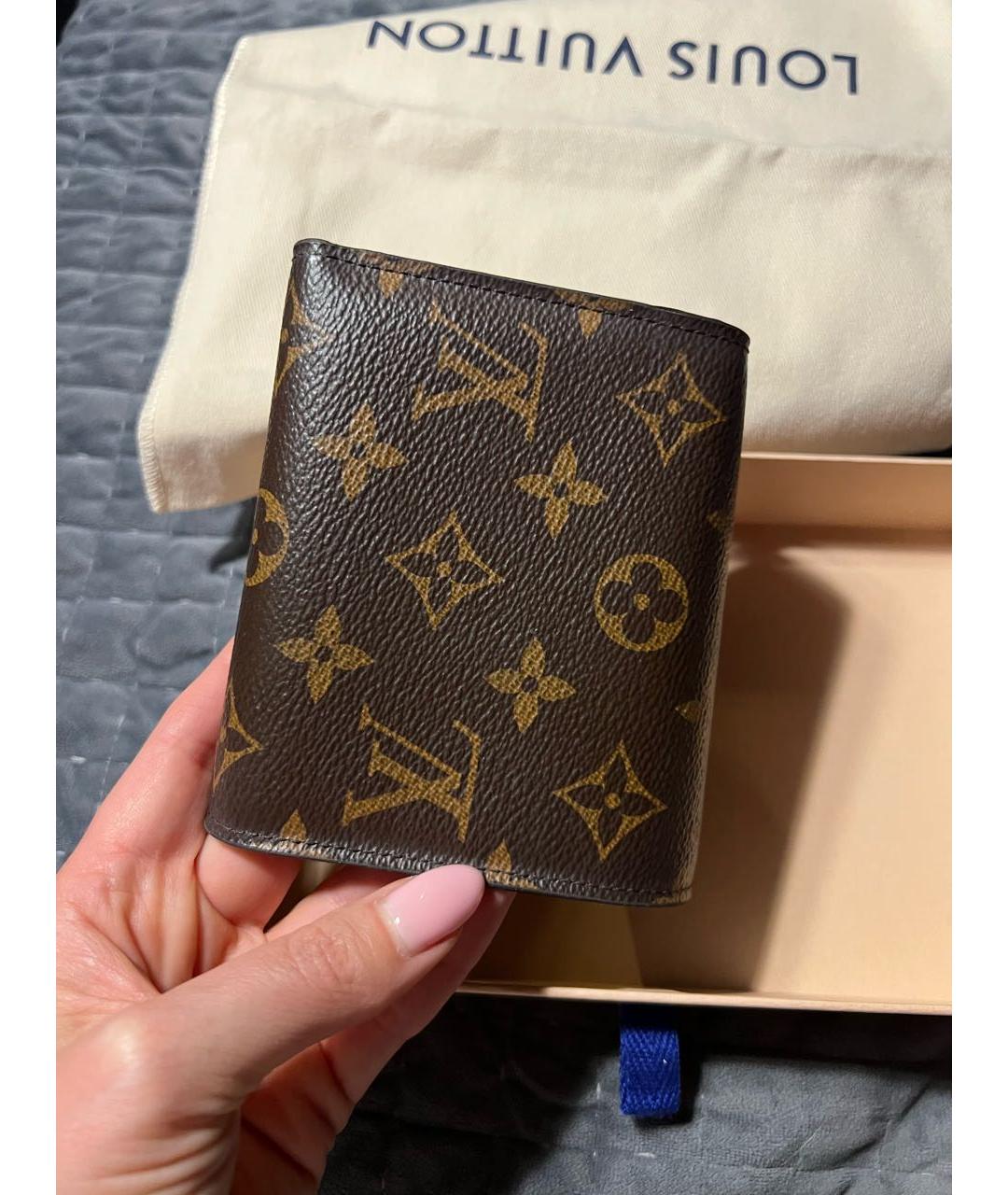 LOUIS VUITTON Коричневый кошелек, фото 3