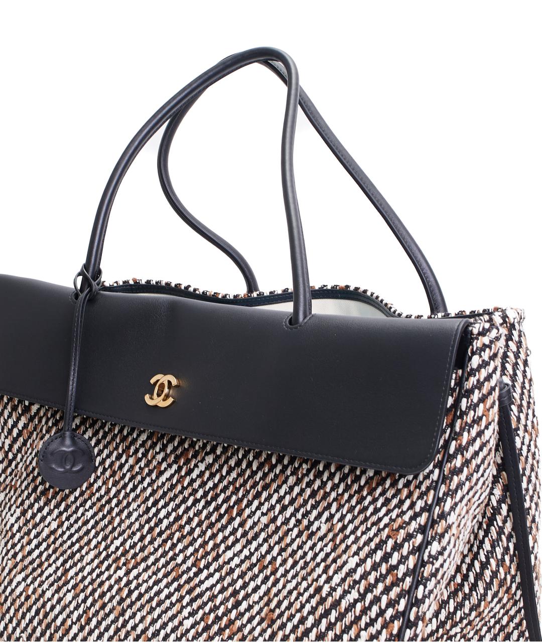 CHANEL Коричневая тканевая сумка тоут, фото 6