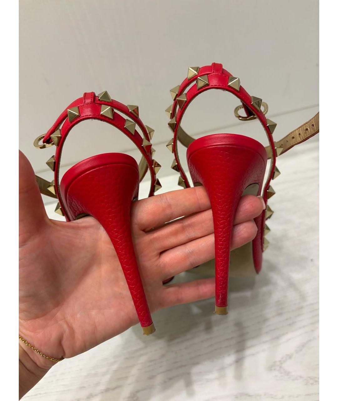 VALENTINO Красные кожаные босоножки, фото 4