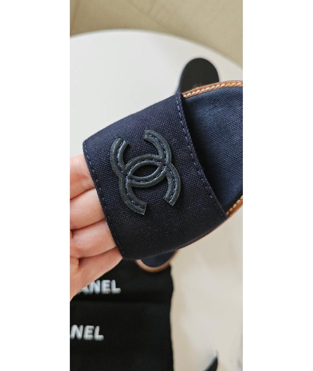 CHANEL Темно-синие текстильные мюли, фото 8