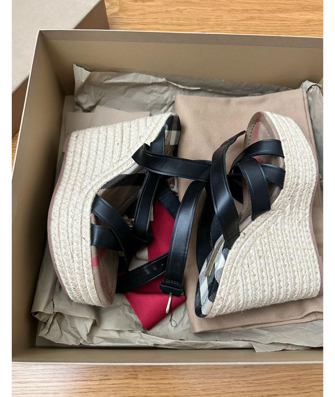 BURBERRY Черные кожаные босоножки, фото 5