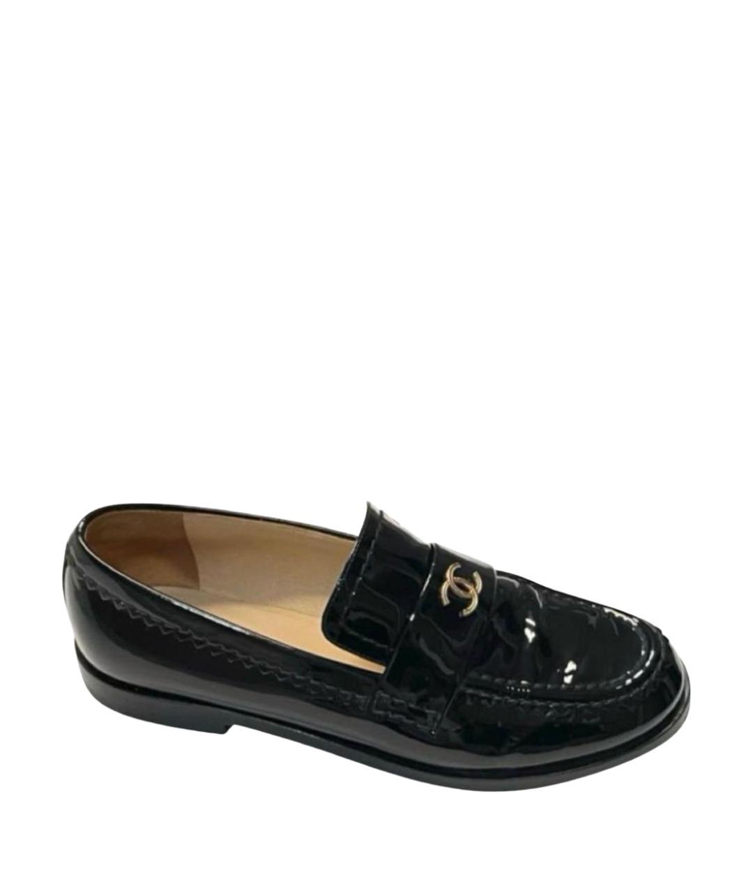 CHANEL Черные лоферы из лакированной кожи, фото 1
