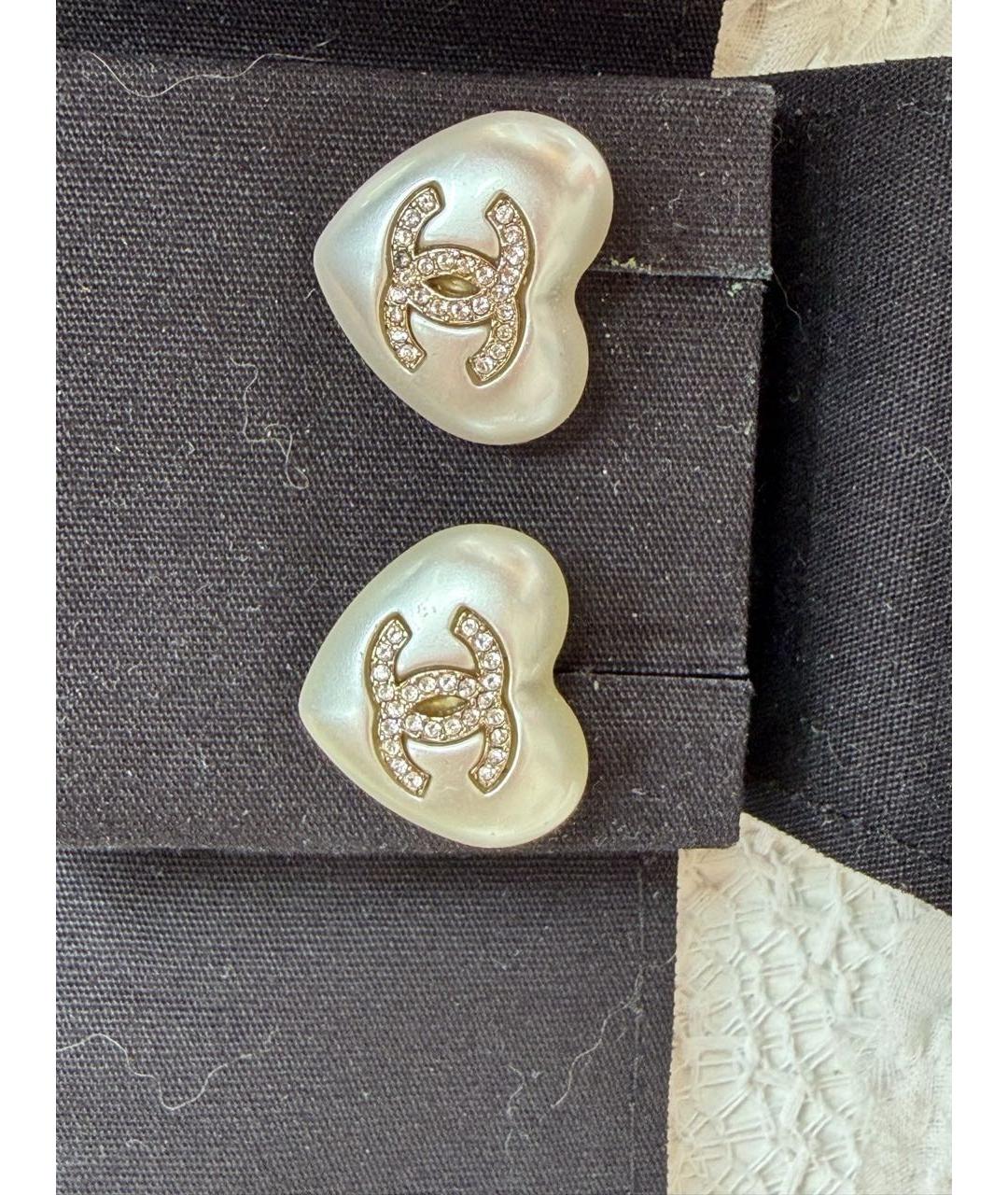 CHANEL Бежевые серьги, фото 3
