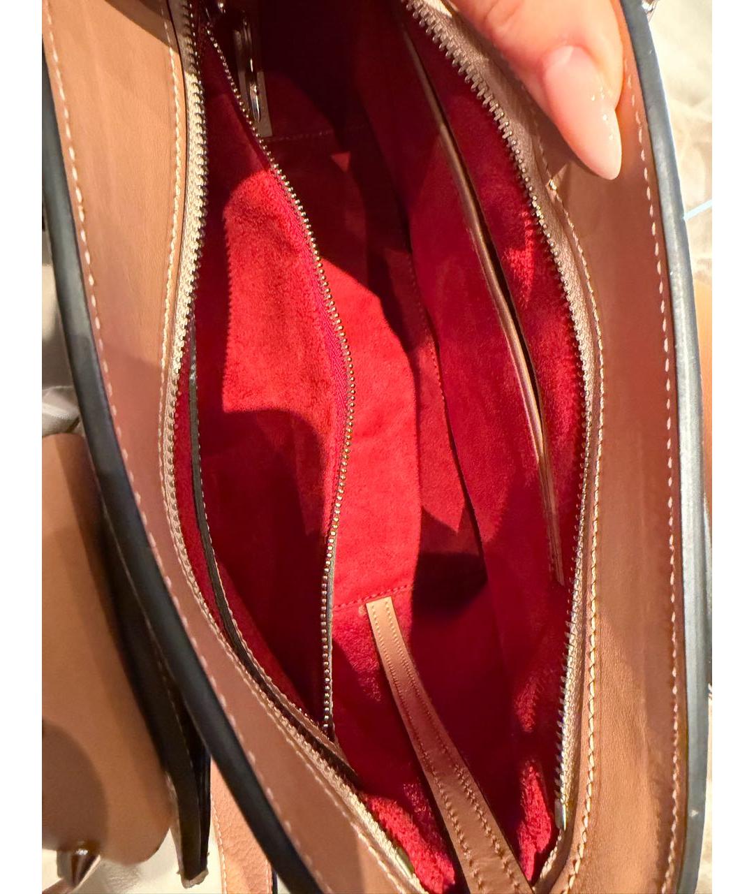 CHRISTIAN LOUBOUTIN Бежевая кожаная сумка с короткими ручками, фото 6