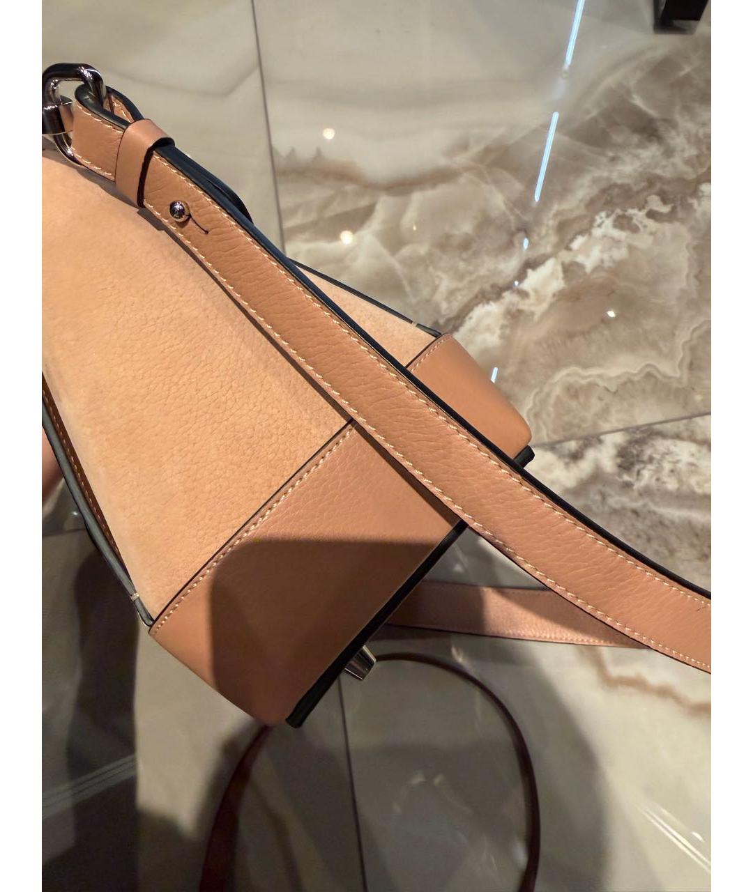 CHRISTIAN LOUBOUTIN Бежевая кожаная сумка с короткими ручками, фото 5