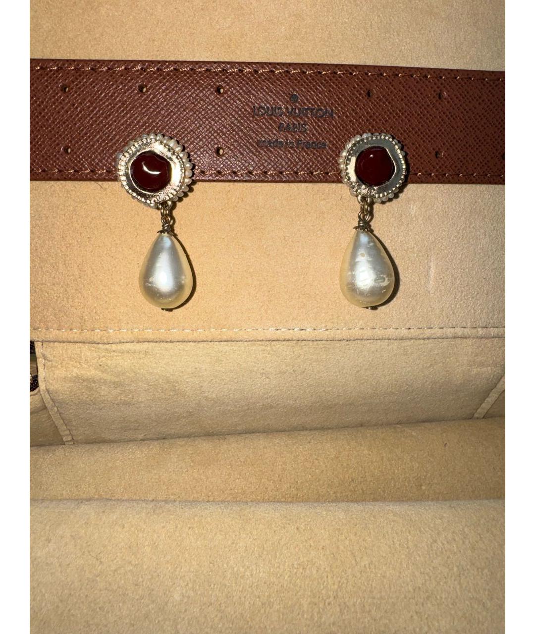 CHANEL Белые клипсы, фото 6