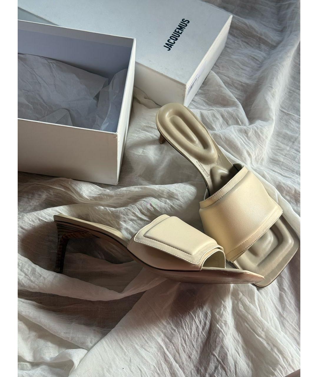 JACQUEMUS Бежевые кожаные босоножки, фото 3
