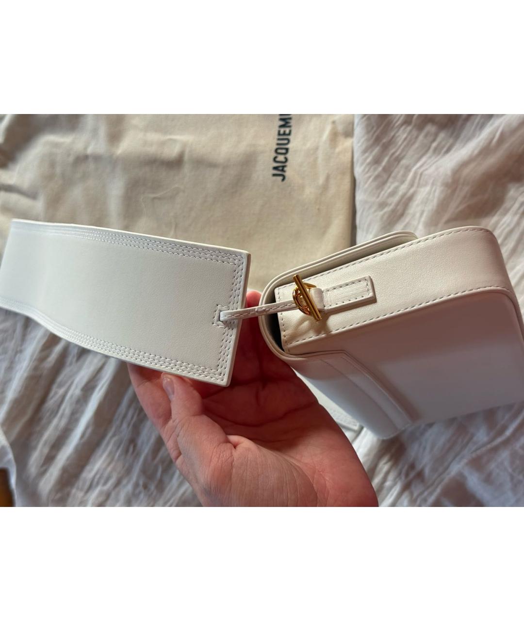 JACQUEMUS Белая кожаная сумка с короткими ручками, фото 6