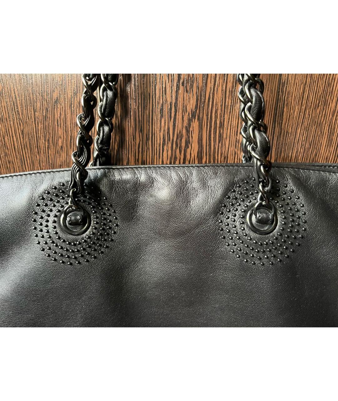 CHANEL Черная кожаная сумка через плечо, фото 3