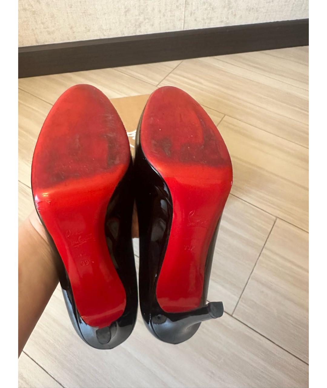 CHRISTIAN LOUBOUTIN Черные туфли из лакированной кожи, фото 6