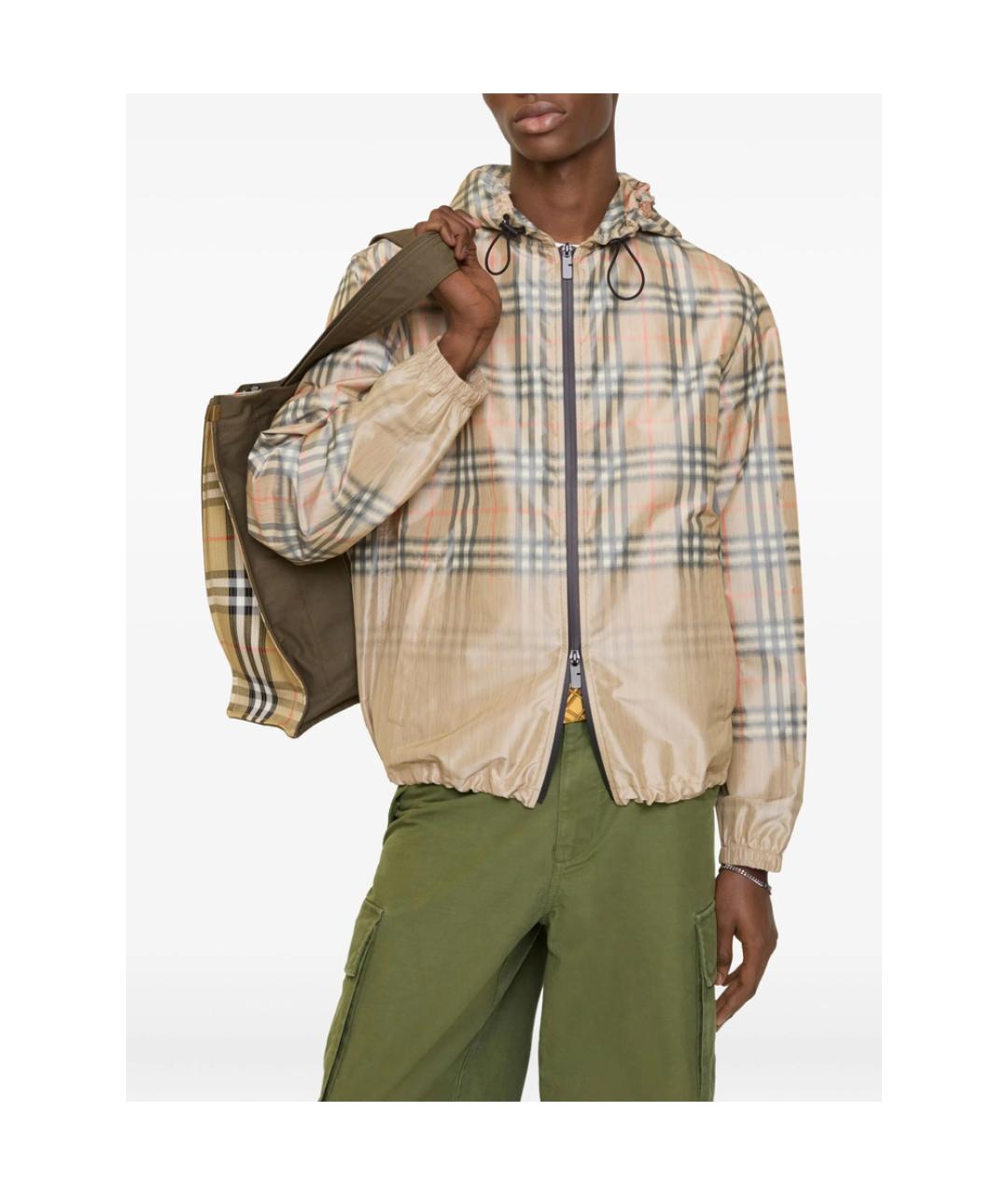 BURBERRY Полиэстеровая куртка, фото 2