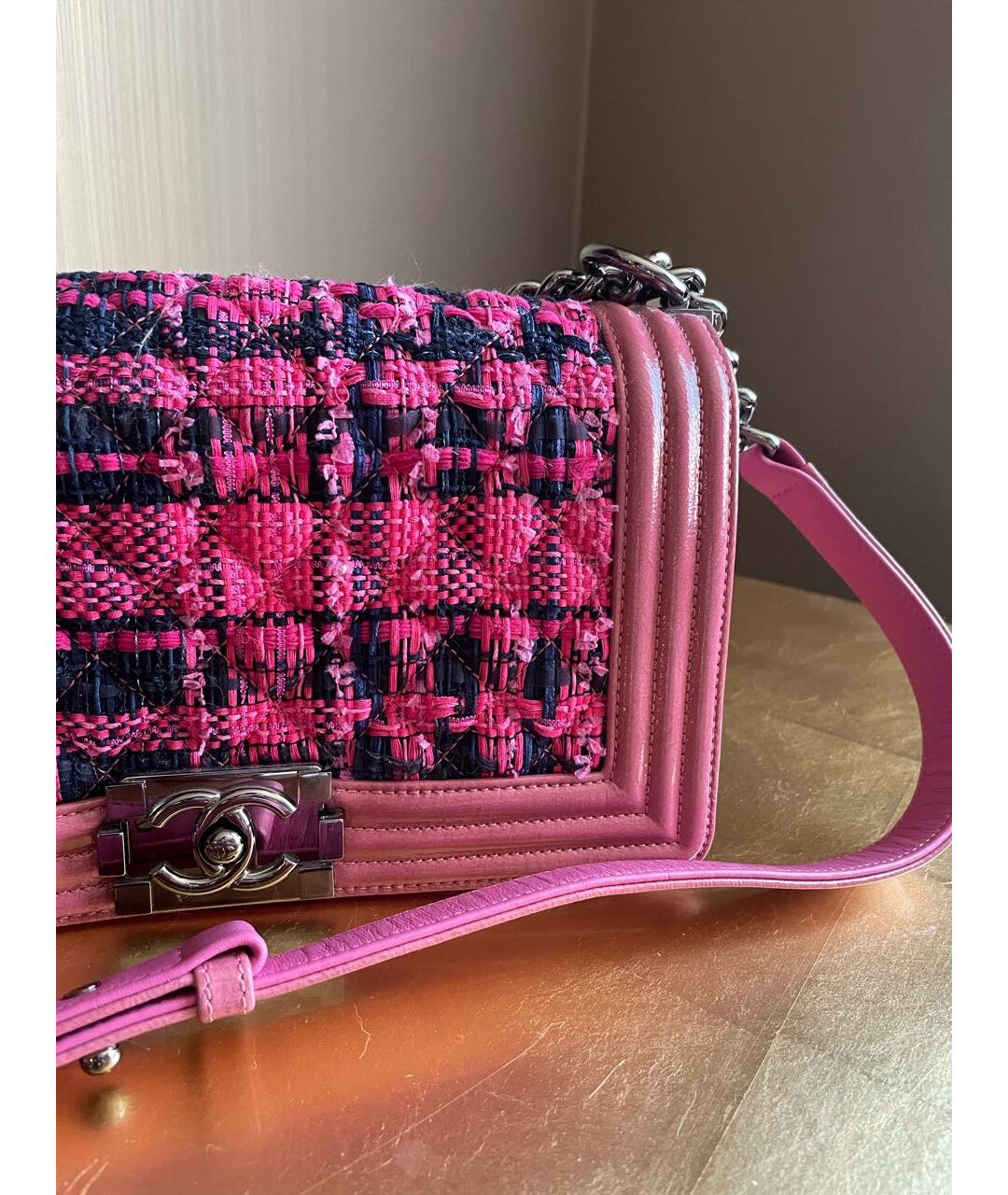 CHANEL PRE-OWNED Розовая сумка через плечо из лакированной кожи, фото 5