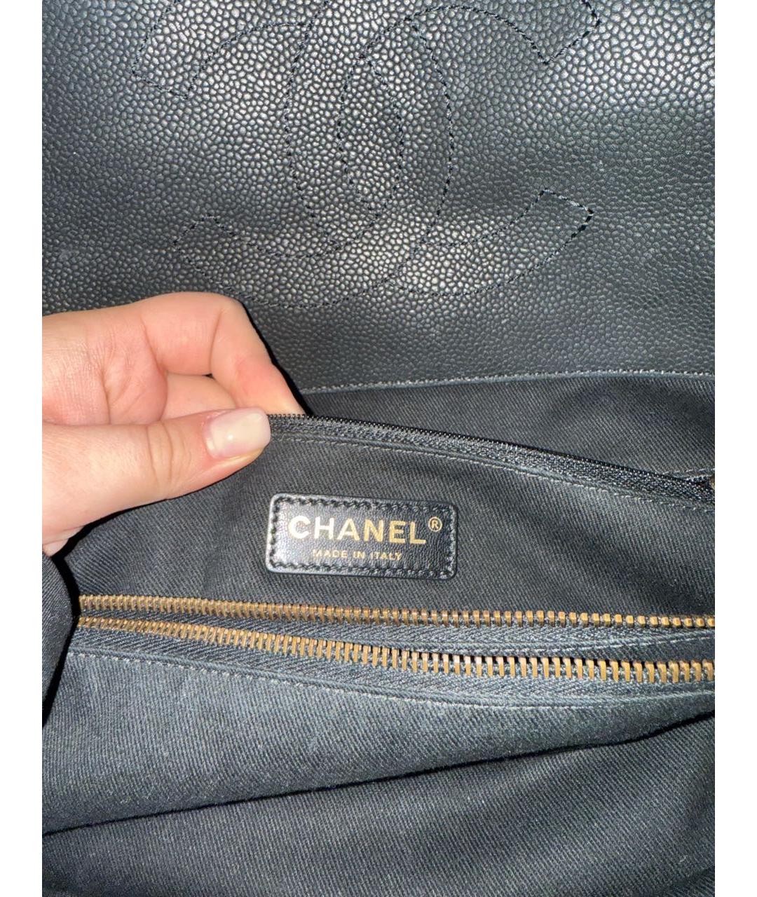 CHANEL Черная кожаная сумка с короткими ручками, фото 5