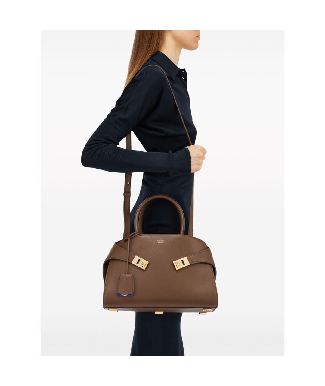 FERRAGAMO Коричневая кожаная сумка тоут, фото 5