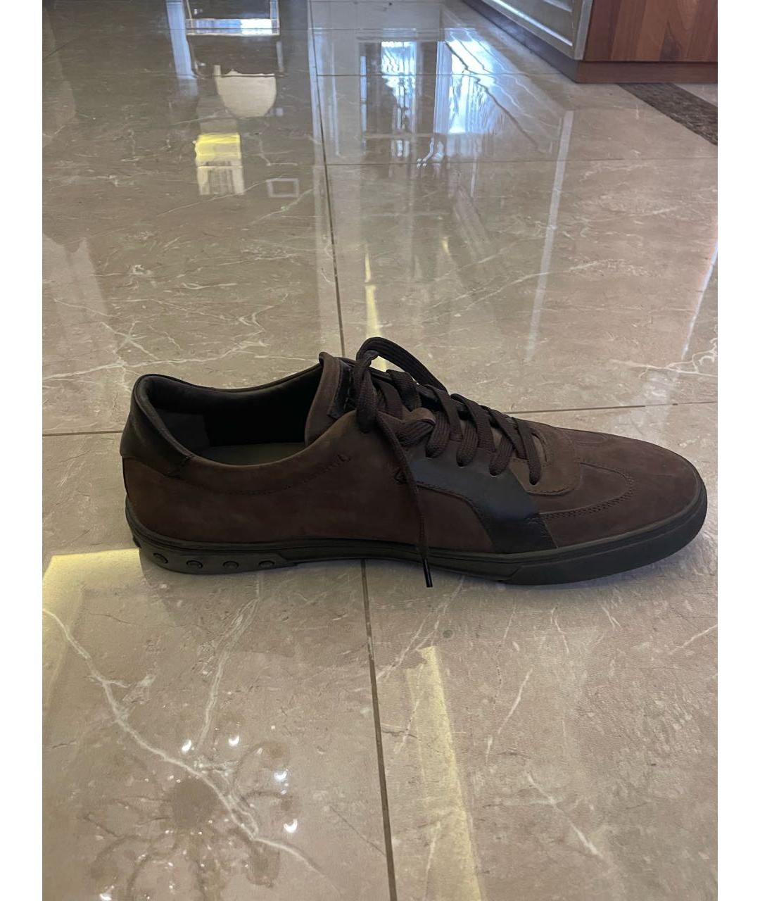 TOD'S Коричневые нубуковые низкие кроссовки / кеды, фото 6