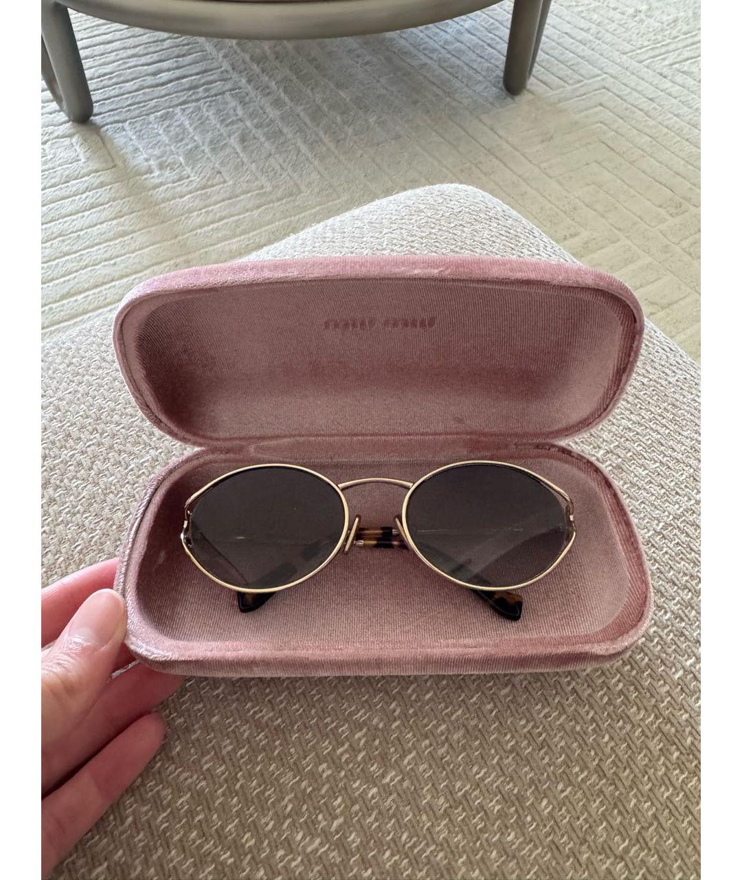 MIU MIU Золотые металлические солнцезащитные очки, фото 4