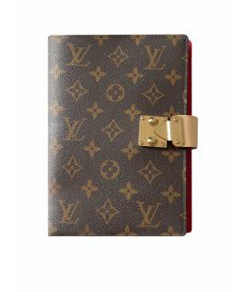 LOUIS VUITTON Обложка/футляр