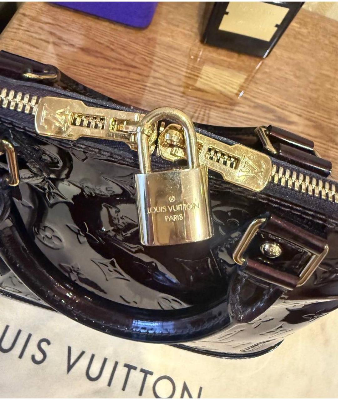 LOUIS VUITTON Бордовая сумка с короткими ручками из лакированной кожи, фото 3