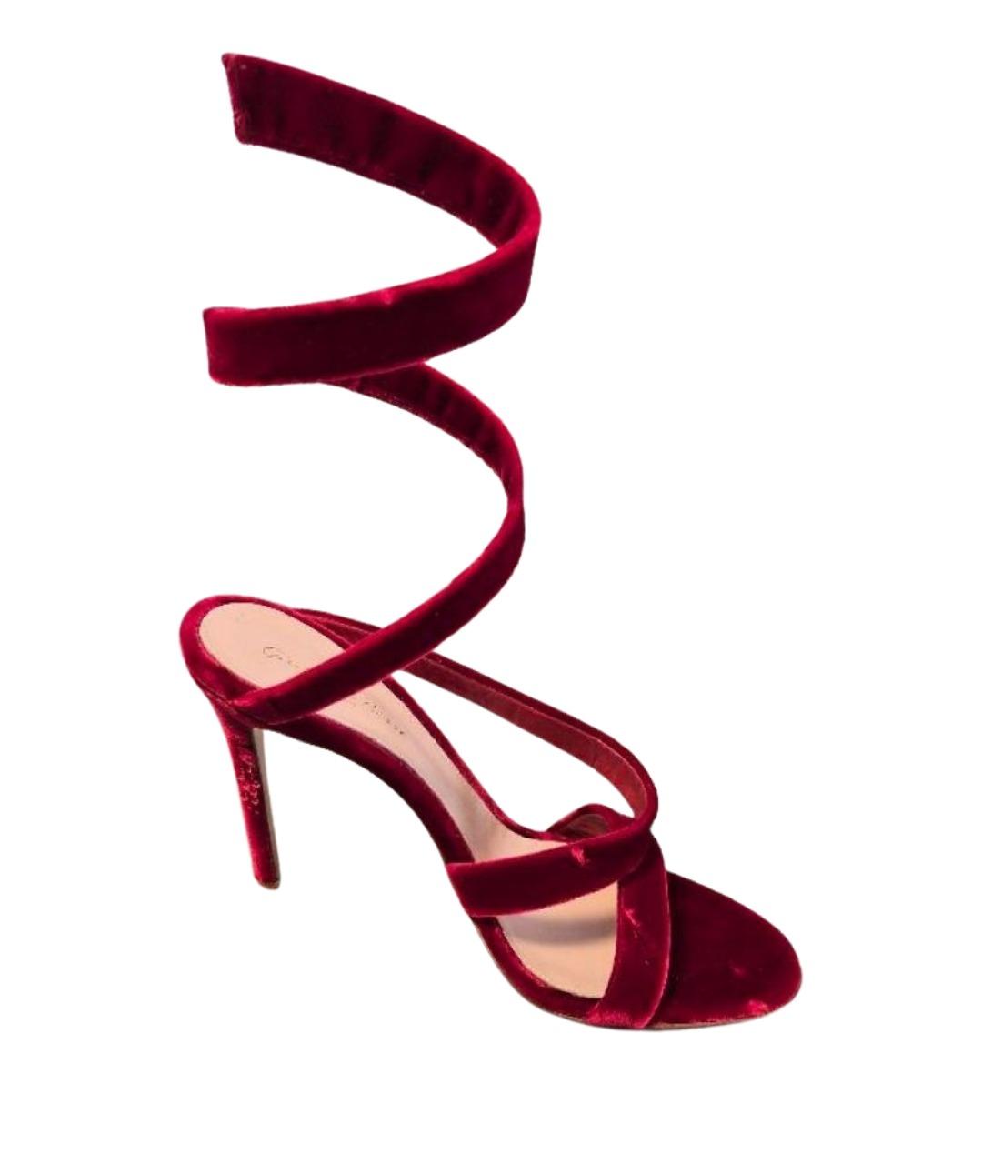 GIANVITO ROSSI Красные бархатные босоножки, фото 1