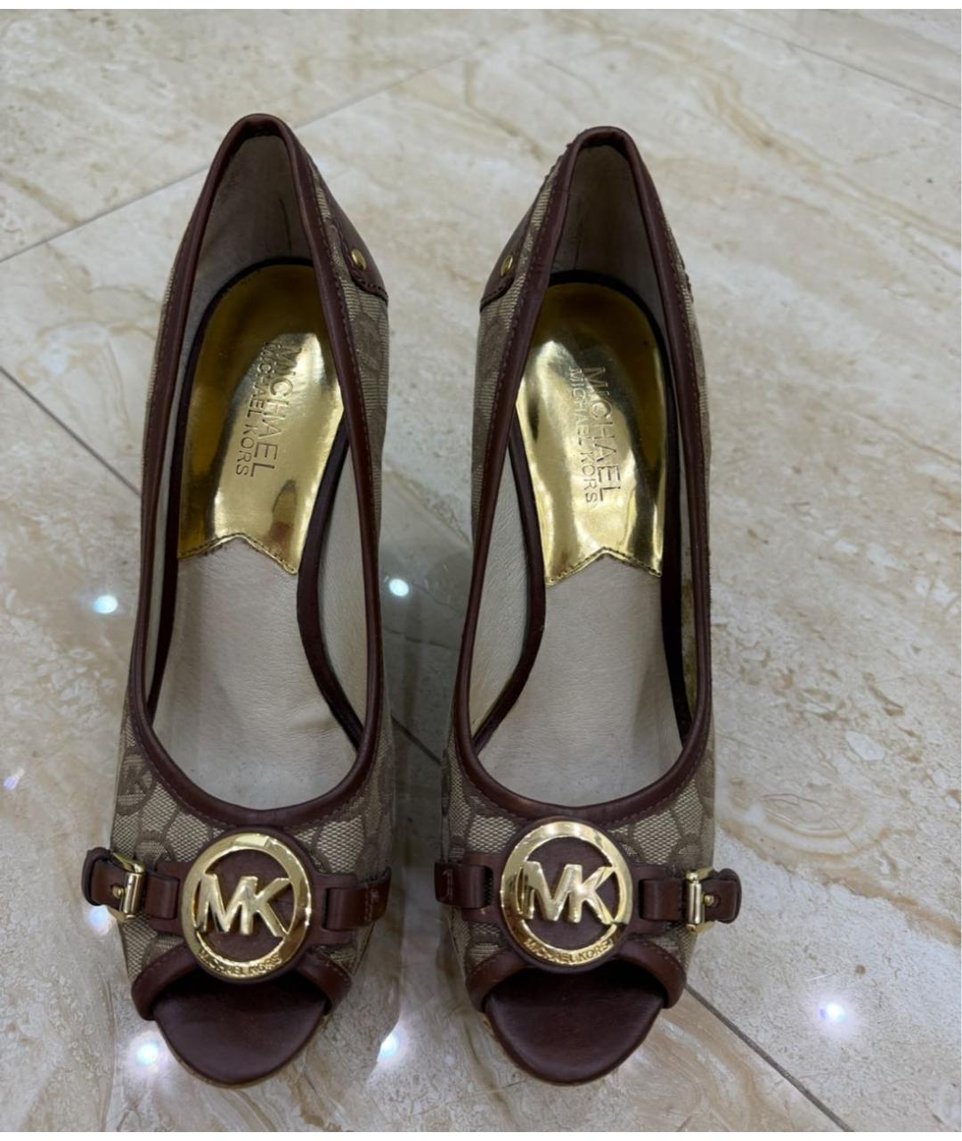MICHAEL MICHAEL KORS Коричневые текстильные босоножки, фото 2