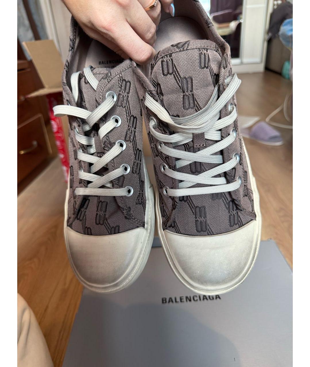 BALENCIAGA Коричневые текстильные низкие кроссовки / кеды, фото 2