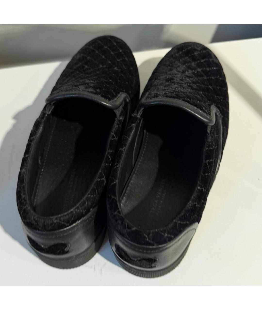 BOTTEGA VENETA Черные бархатные слипоны, фото 3