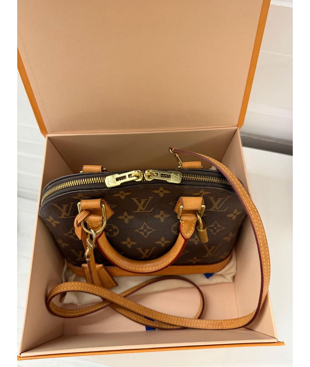 LOUIS VUITTON Коричневая сумка с короткими ручками, фото 2