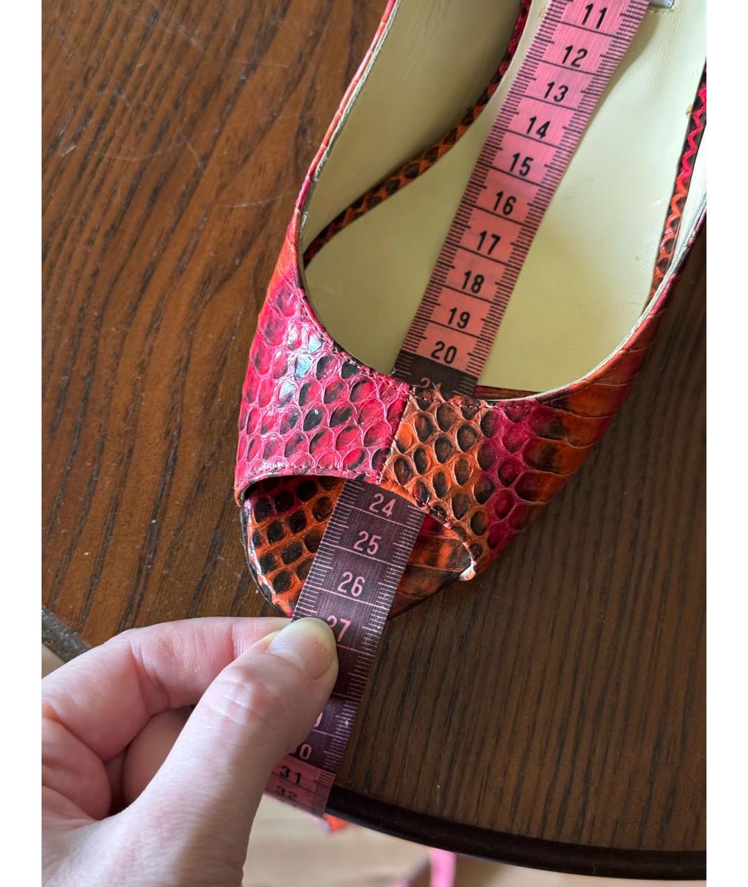 JIMMY CHOO Красные туфли из экзотической кожи, фото 8