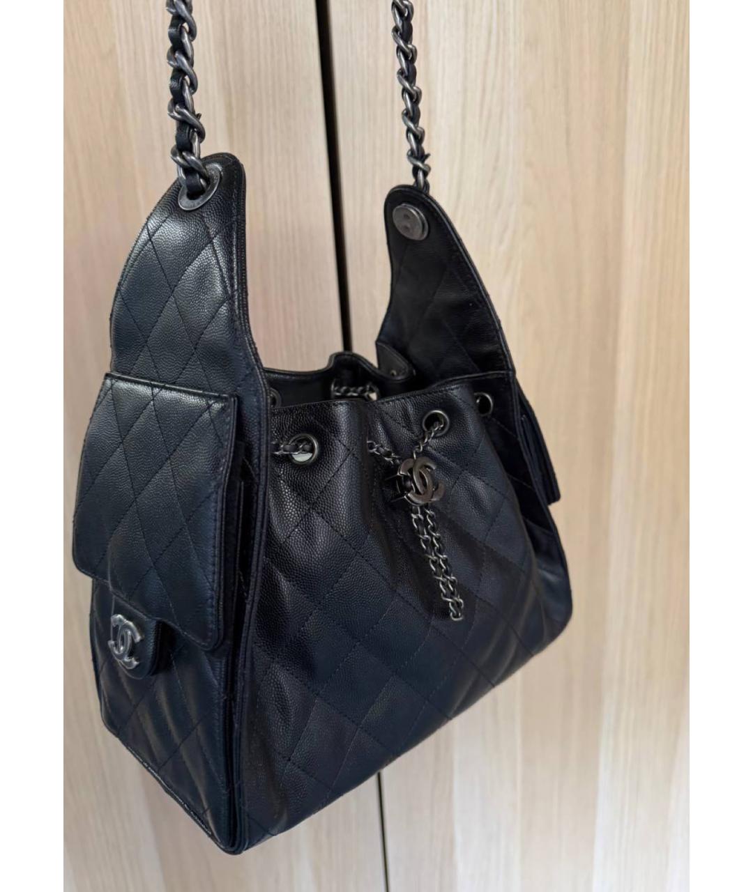 CHANEL Черная кожаная сумка с короткими ручками, фото 4