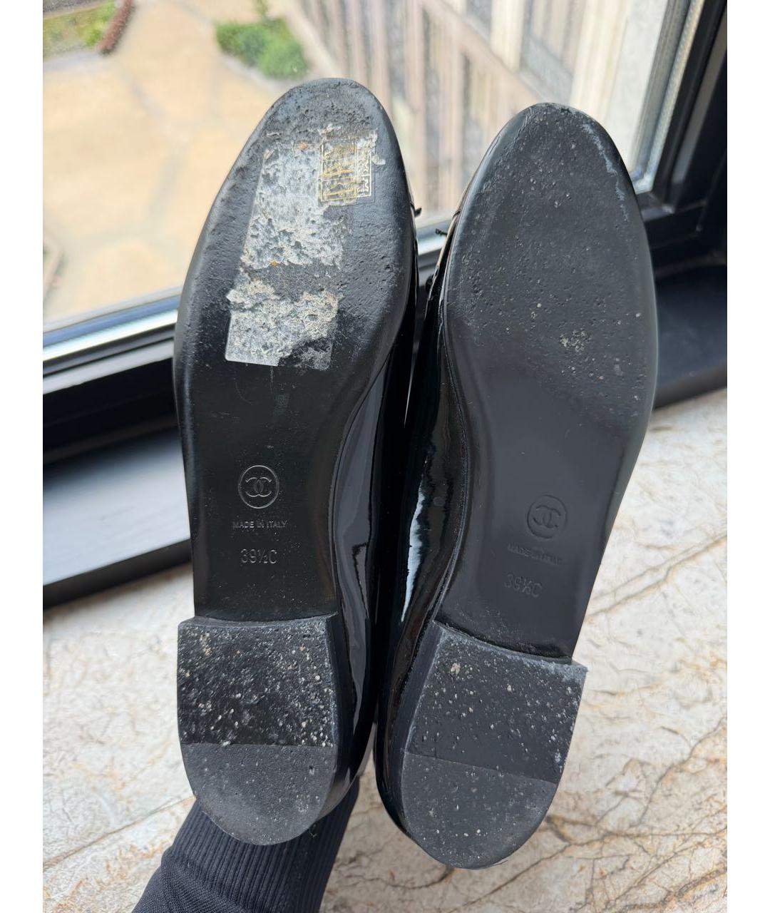 CHANEL Черные балетки из лакированной кожи, фото 5
