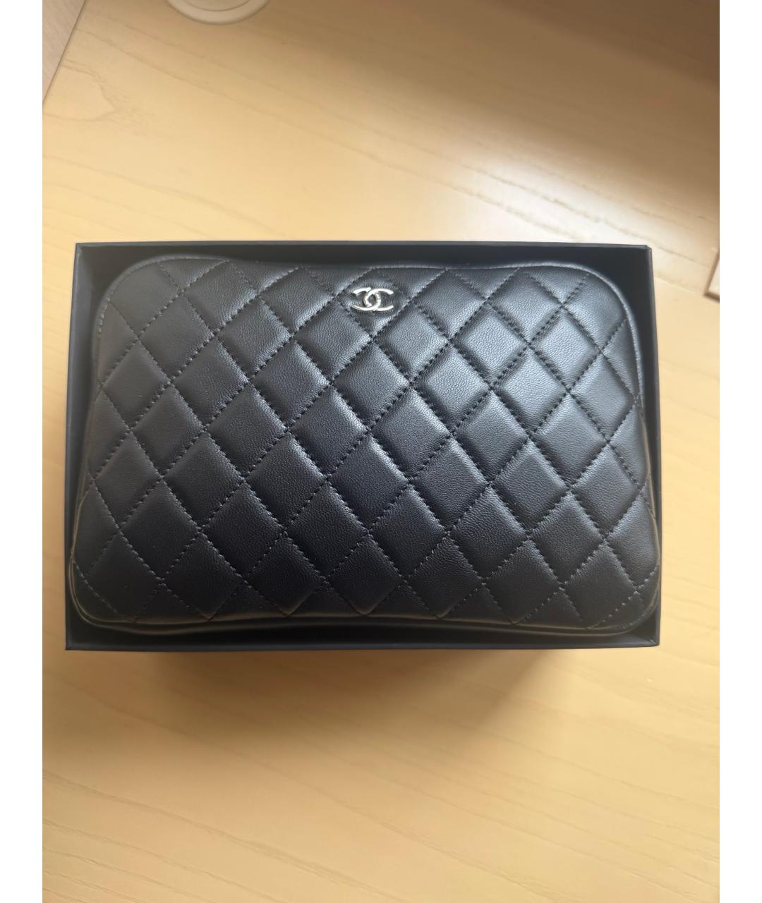 CHANEL Черная кожаная косметичка, фото 10