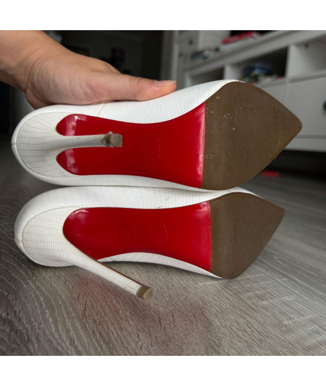 CHRISTIAN LOUBOUTIN Белые кожаные туфли, фото 5