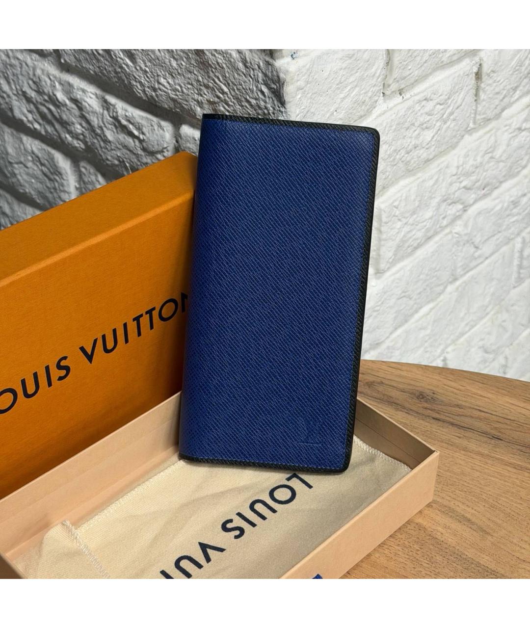 LOUIS VUITTON Синий кожаный кошелек, фото 4