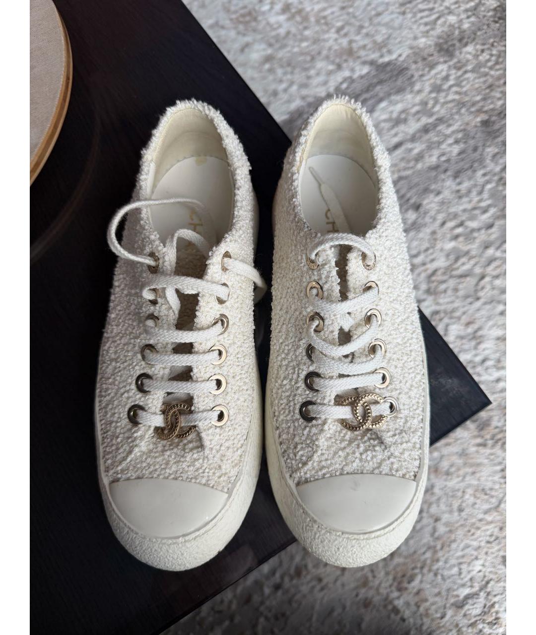 CHANEL Белые текстильные кеды, фото 2