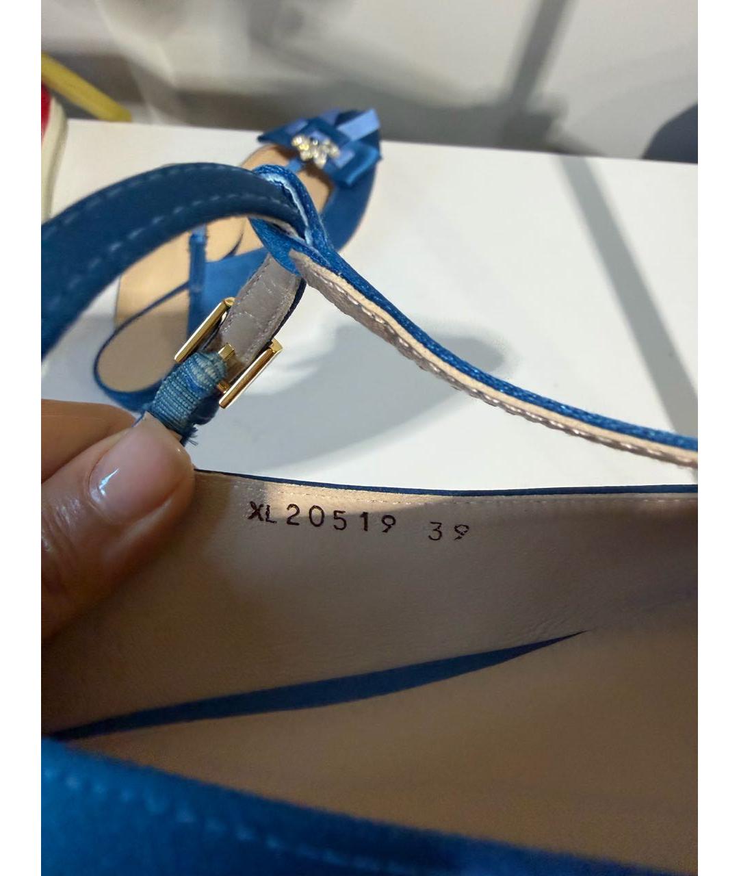 STUART WEITZMAN Голубые текстильные мюли, фото 6