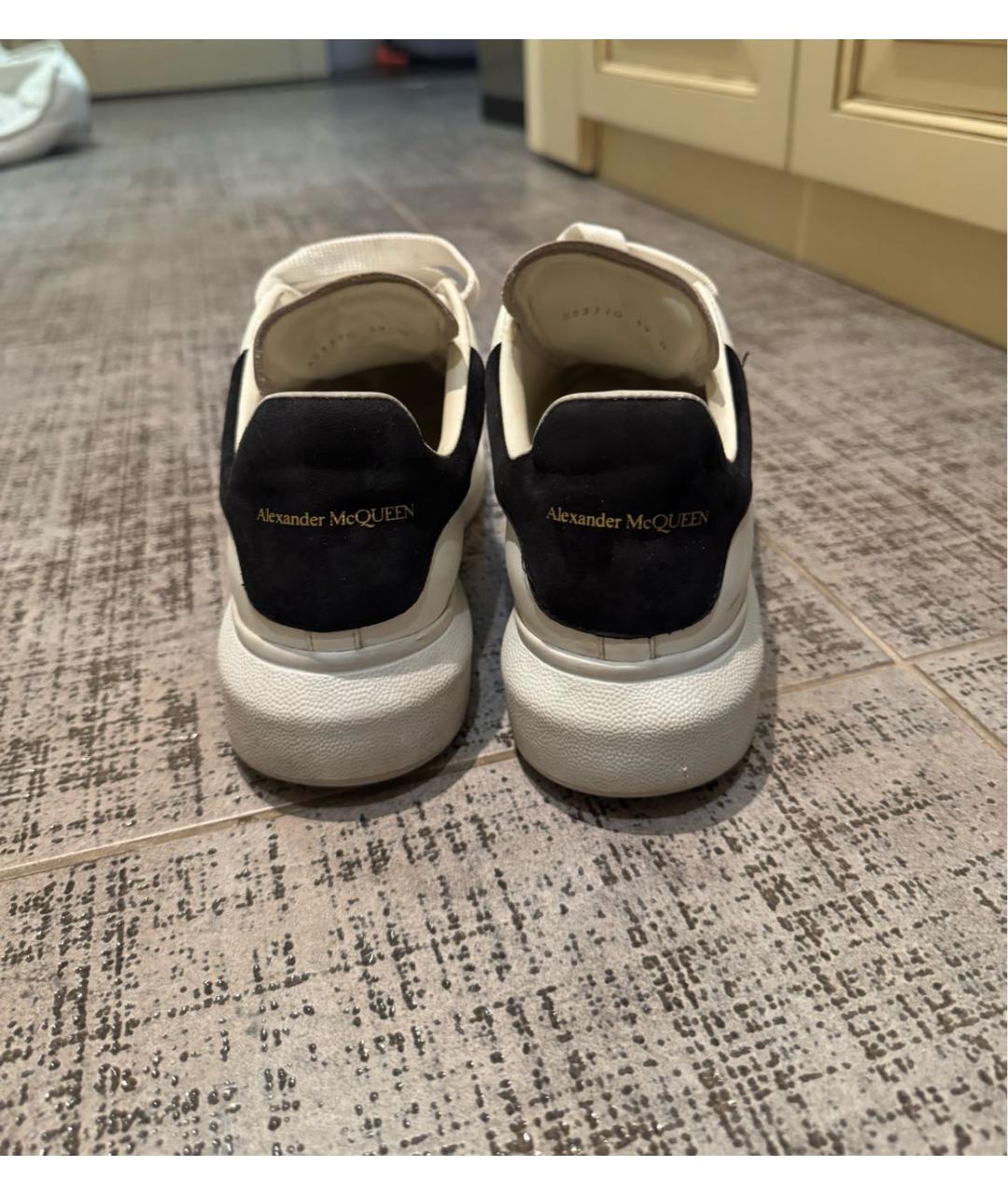 ALEXANDER MCQUEEN Белые кожаные кеды, фото 4