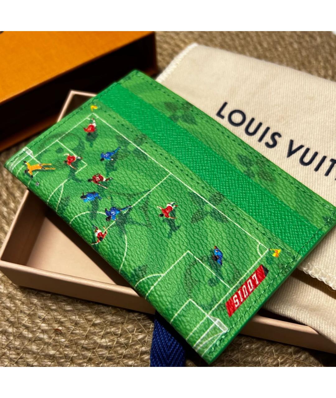 LOUIS VUITTON Зеленый кардхолдер, фото 2