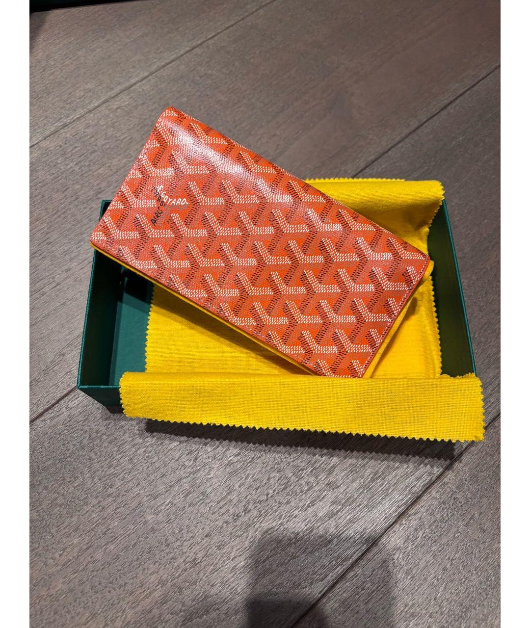 GOYARD Оранжевый кожаный кошелек, фото 3