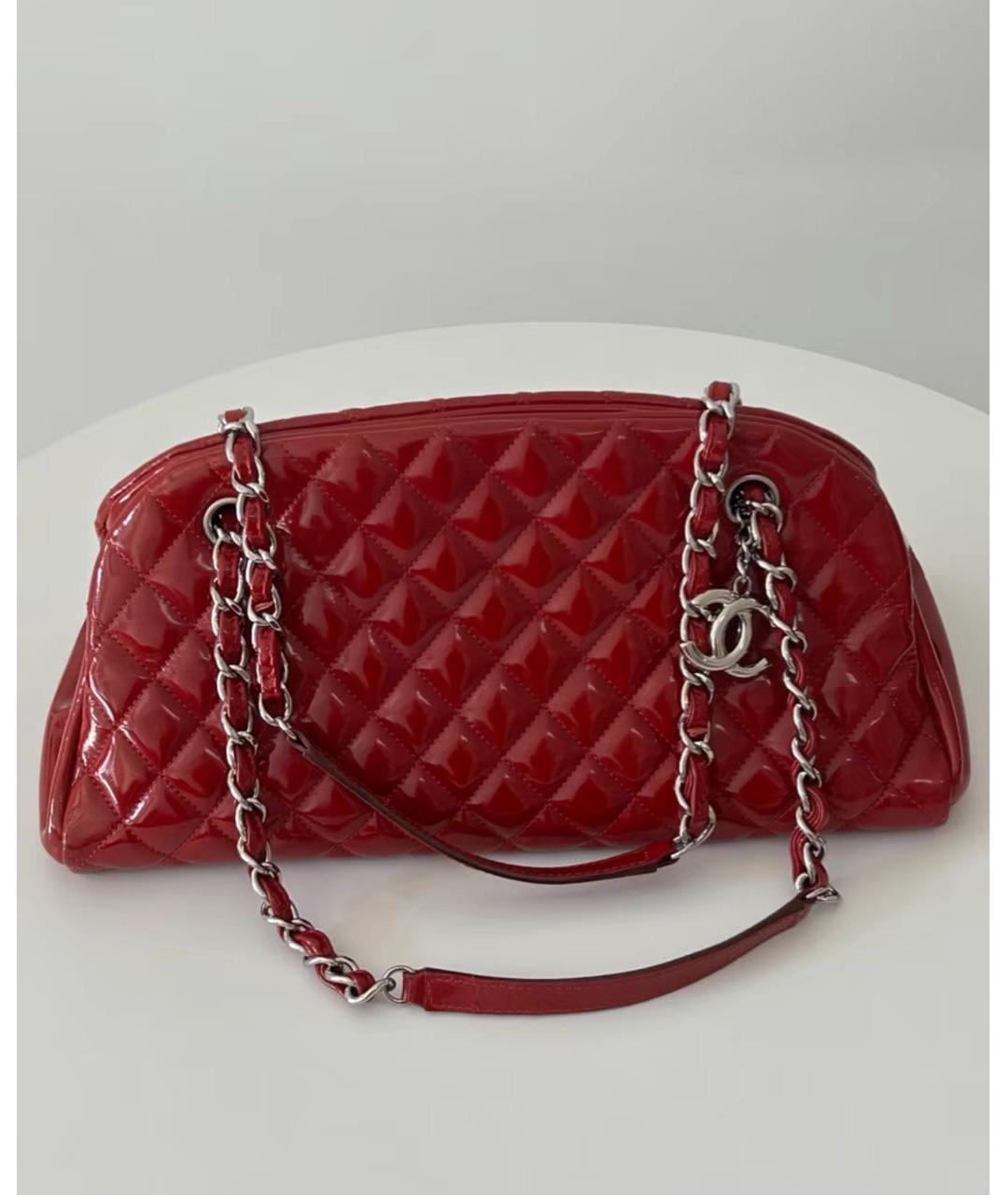 CHANEL Красная сумка через плечо из лакированной кожи, фото 4