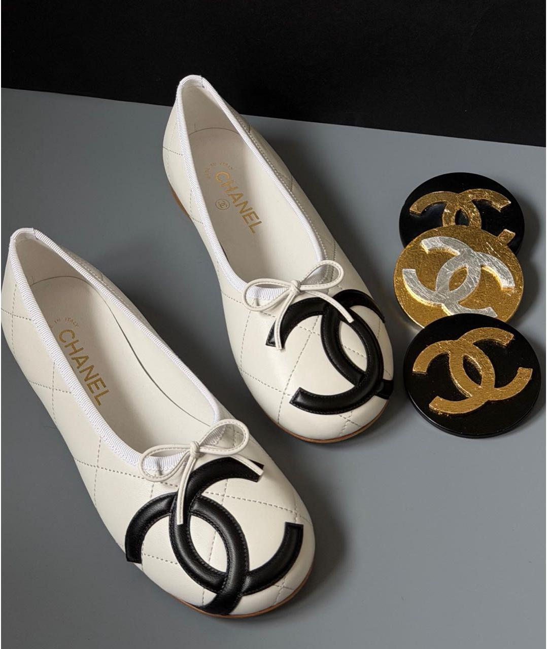 CHANEL Белые кожаные балетки, фото 2