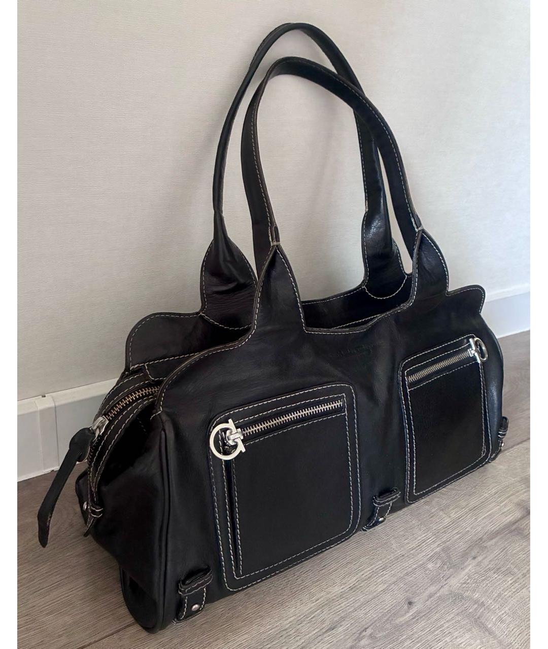 FERRAGAMO Черная кожаная сумка с короткими ручками, фото 2