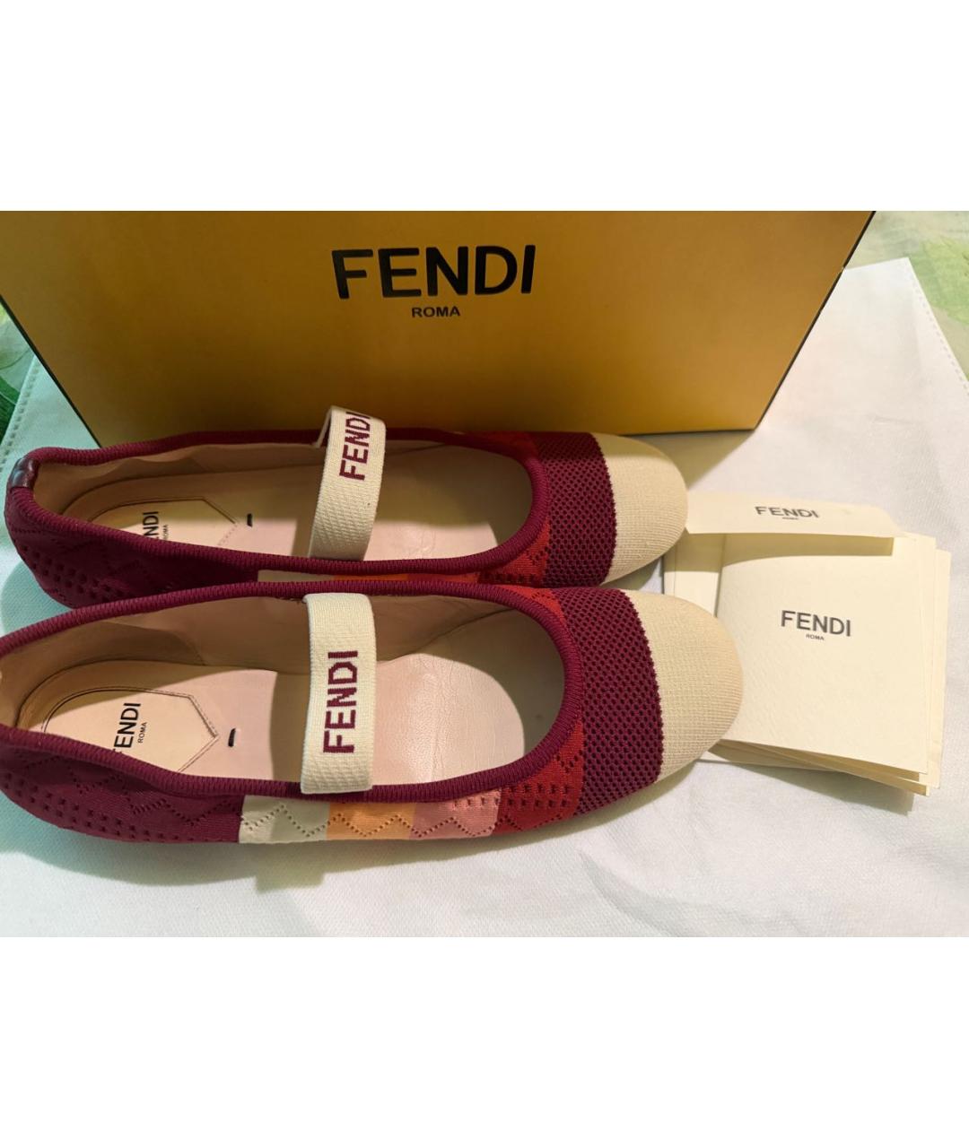FENDI Красные текстильные балетки, фото 2