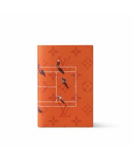 LOUIS VUITTON Обложка/футляр