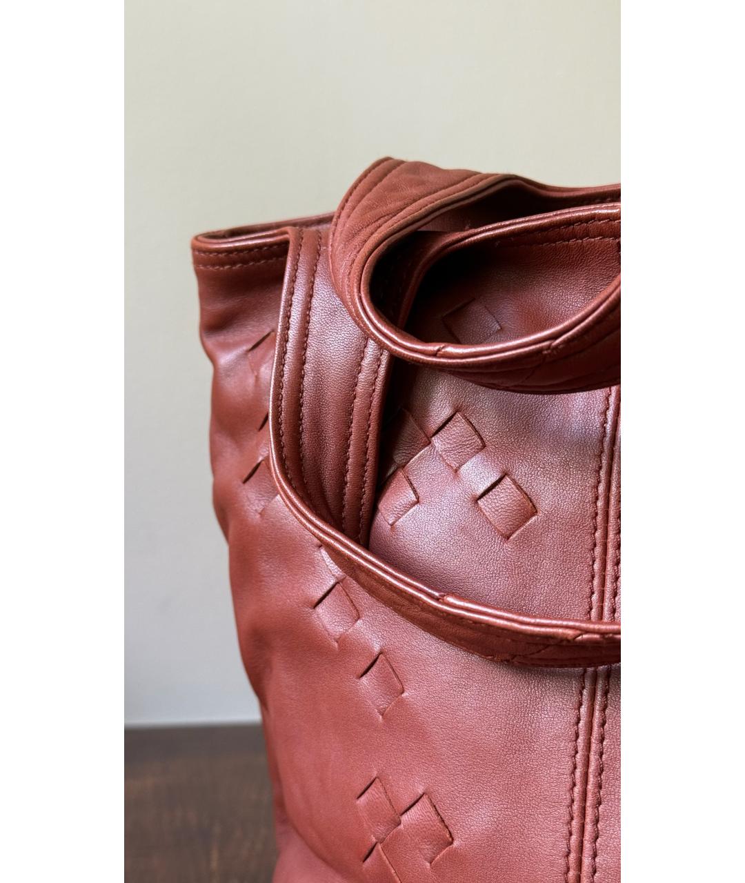 BOTTEGA VENETA Коралловая кожаная сумка тоут, фото 4