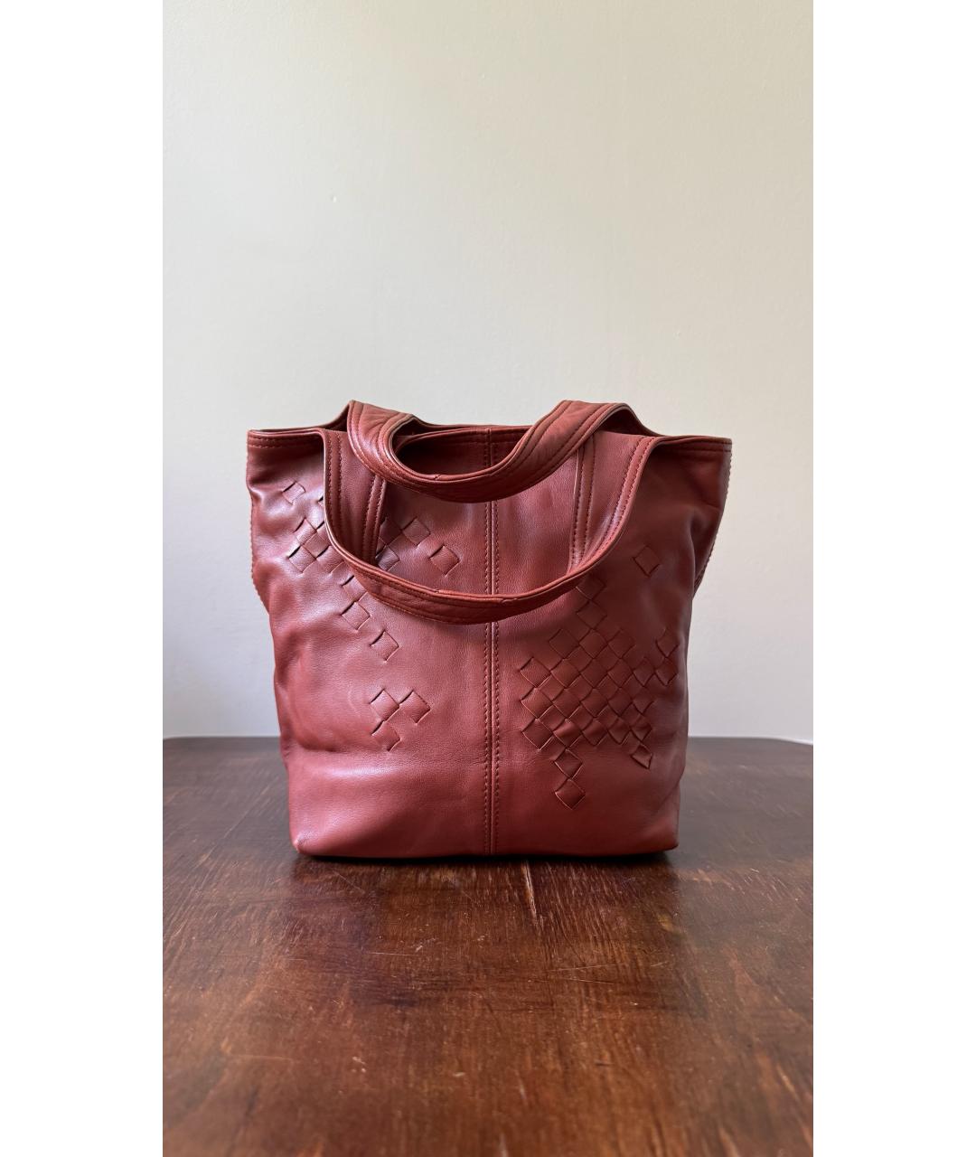 BOTTEGA VENETA Коралловая кожаная сумка тоут, фото 6