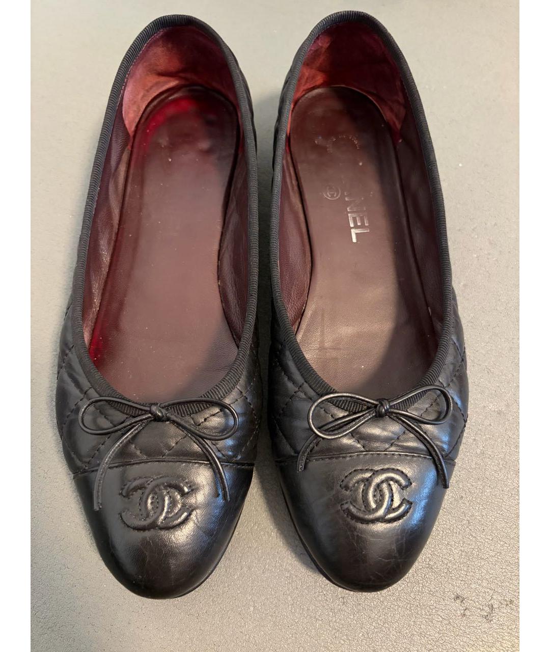 CHANEL Черные кожаные балетки, фото 2