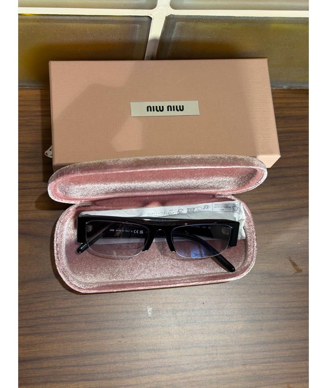 MIU MIU Черные пластиковые солнцезащитные очки, фото 4